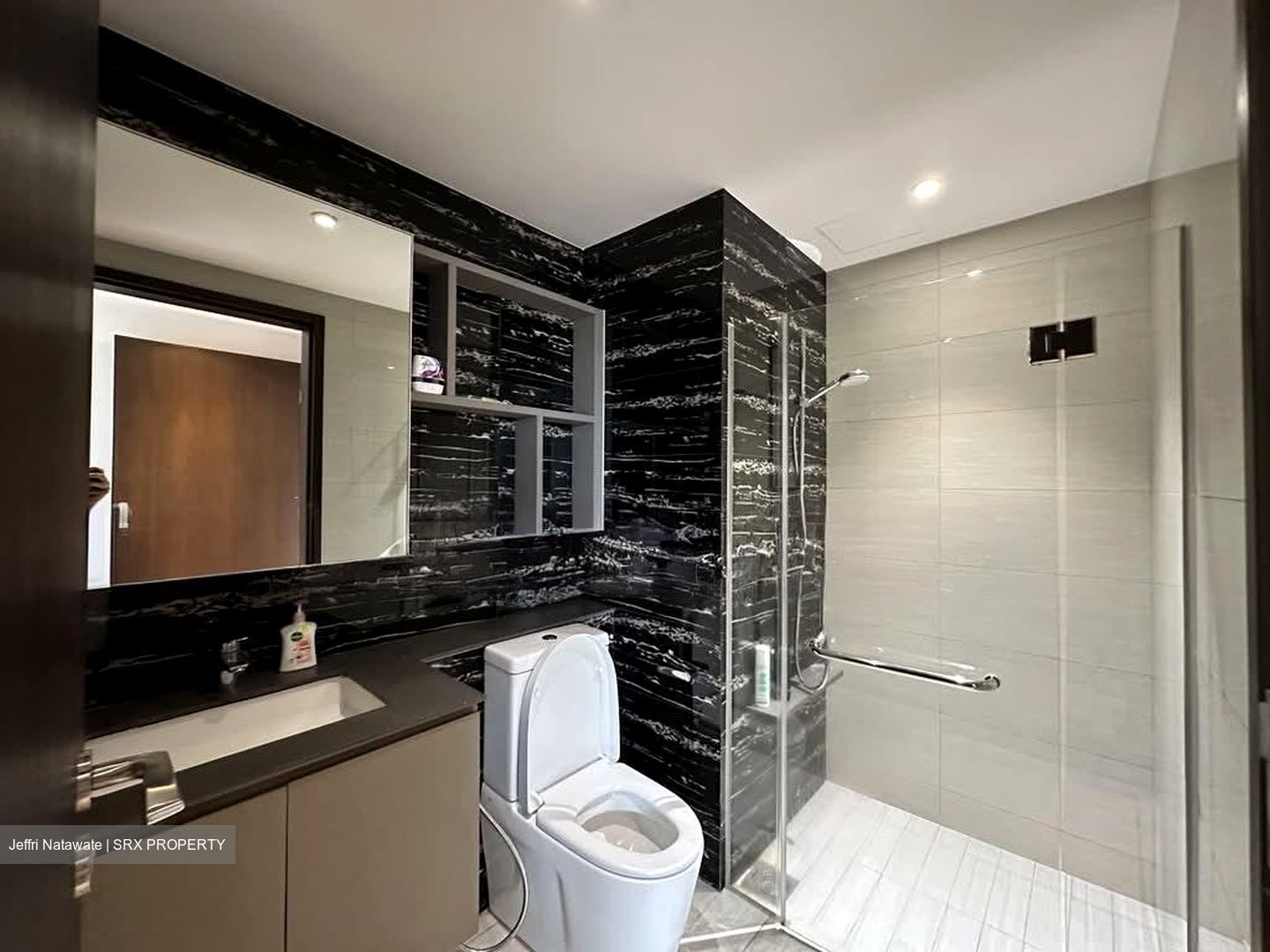The Brownstone (D27), Condominium #556039881